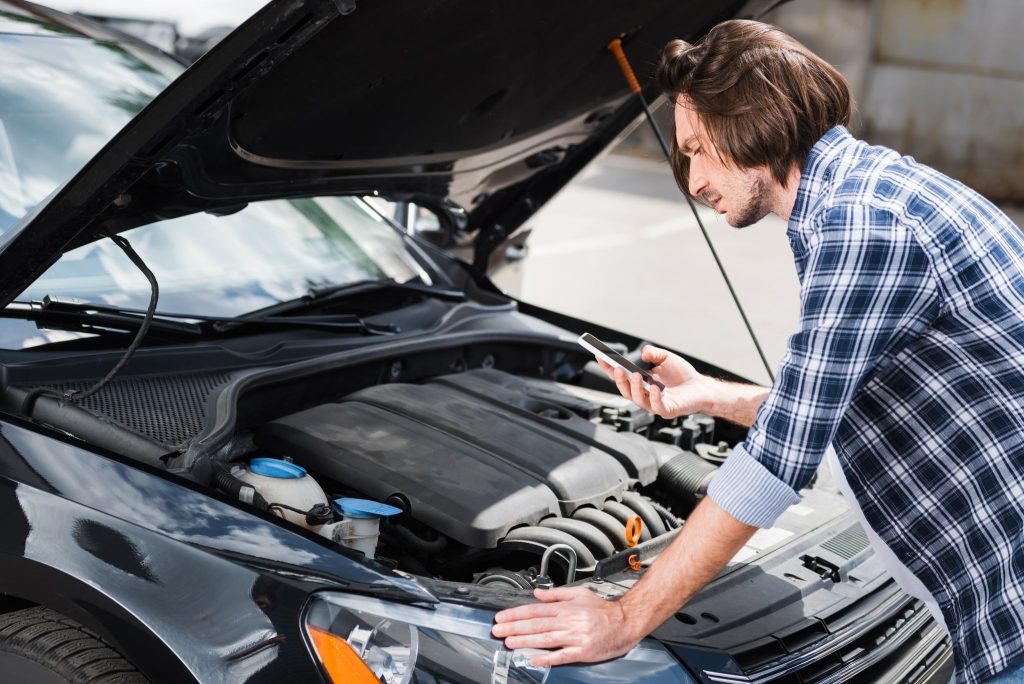 What are the top DIY car repair tips for beginners?
